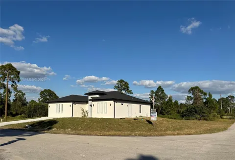 713 DA VINCI AVE S