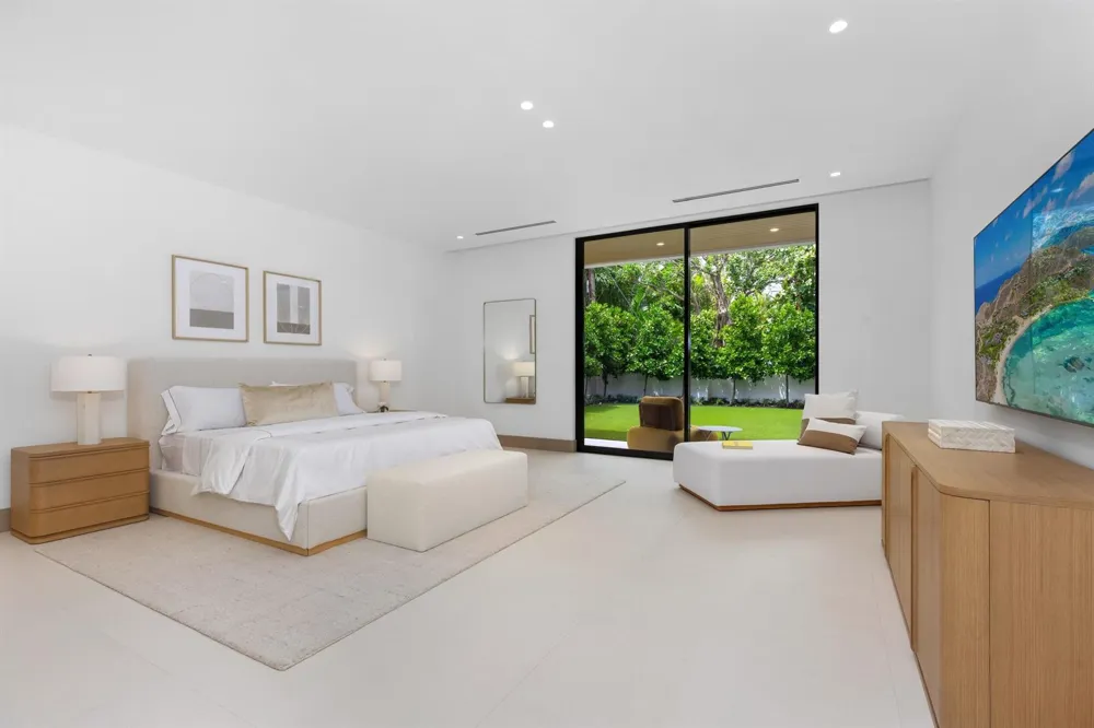 1351 Cocoanut Road Boca Raton, FL 33432