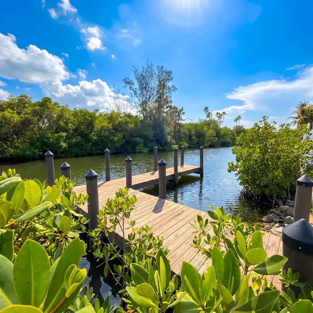 1845 Robalo Drive #205 Vero Beach, FL 32960
