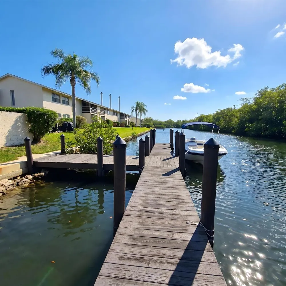 1845 Robalo Drive #205 Vero Beach, FL 32960
