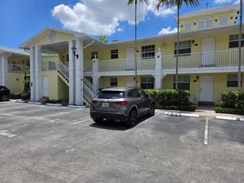 2660 NE 8th Avenue #Unit 219