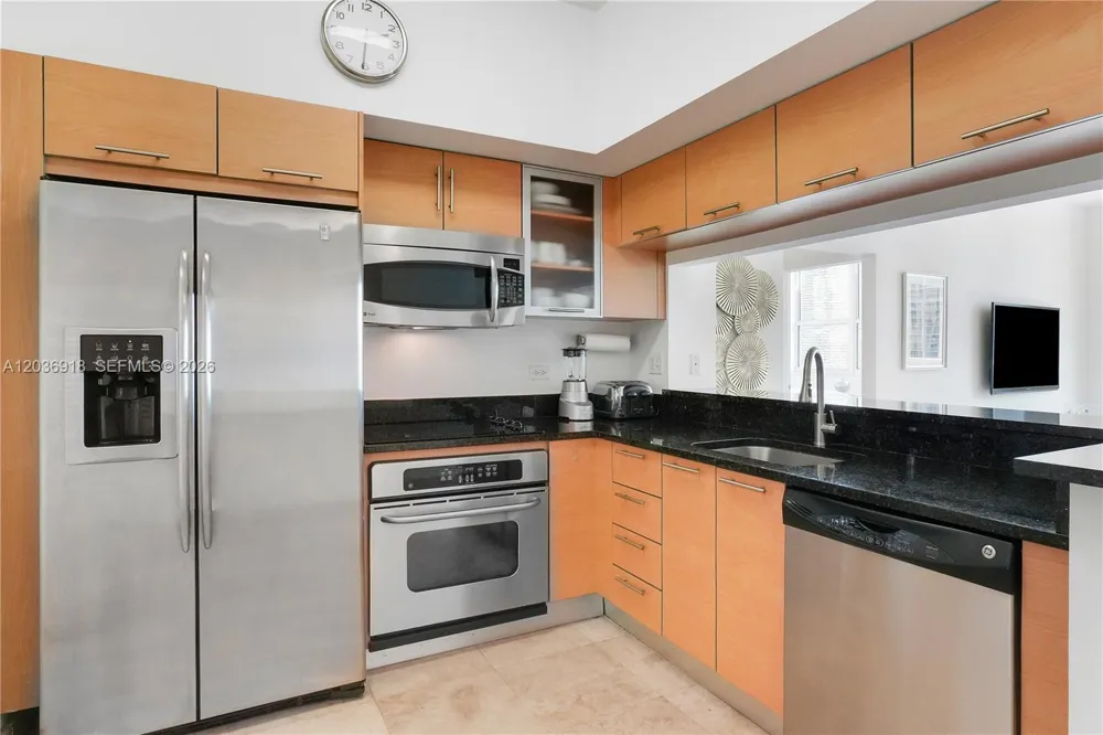 31 SE 5th St #3812 Miami, FL 33131