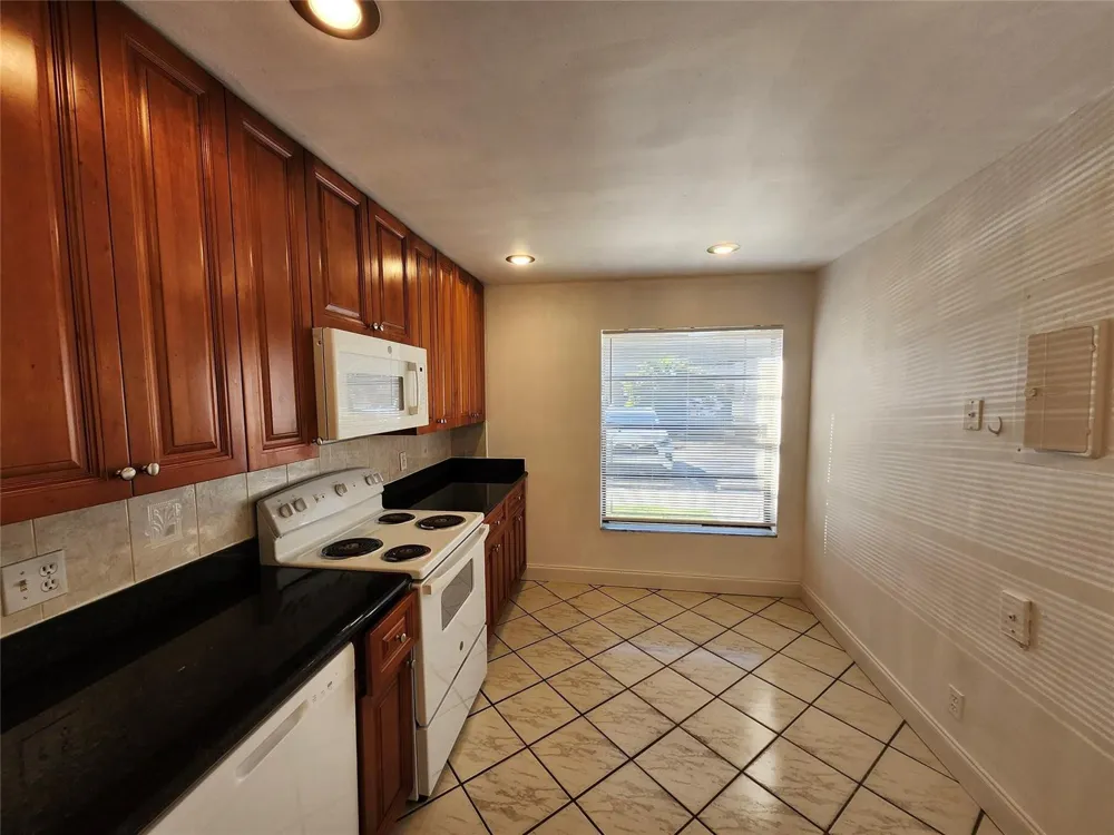 9421 NW 15th Street #234 Pembroke Pines, FL 33024