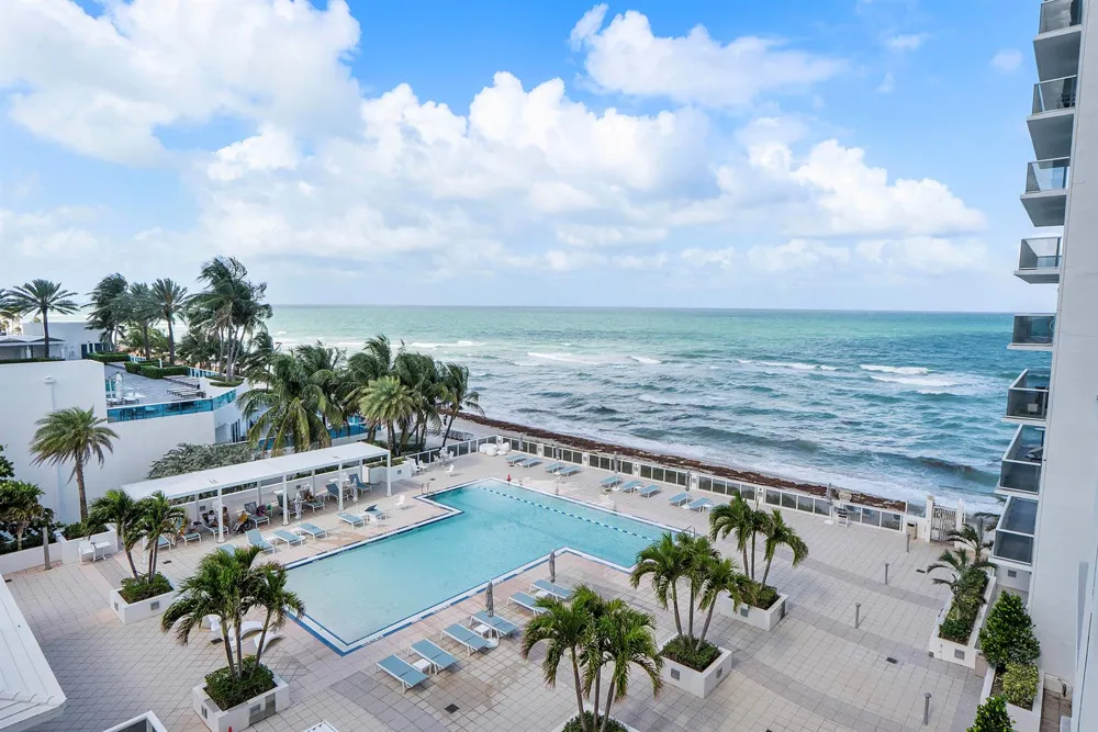 2751 S Ocean Drive #602s Hollywood, FL 33019