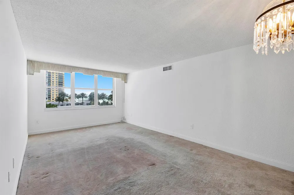 2751 S Ocean Drive #602s Hollywood, FL 33019
