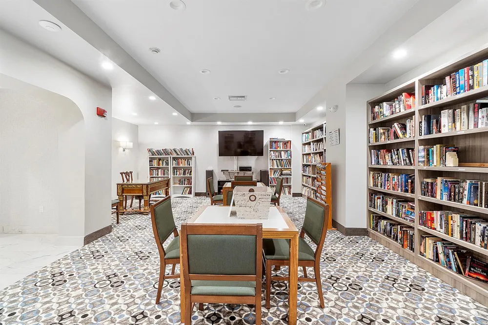 2751 S Ocean Drive #602s Hollywood, FL 33019