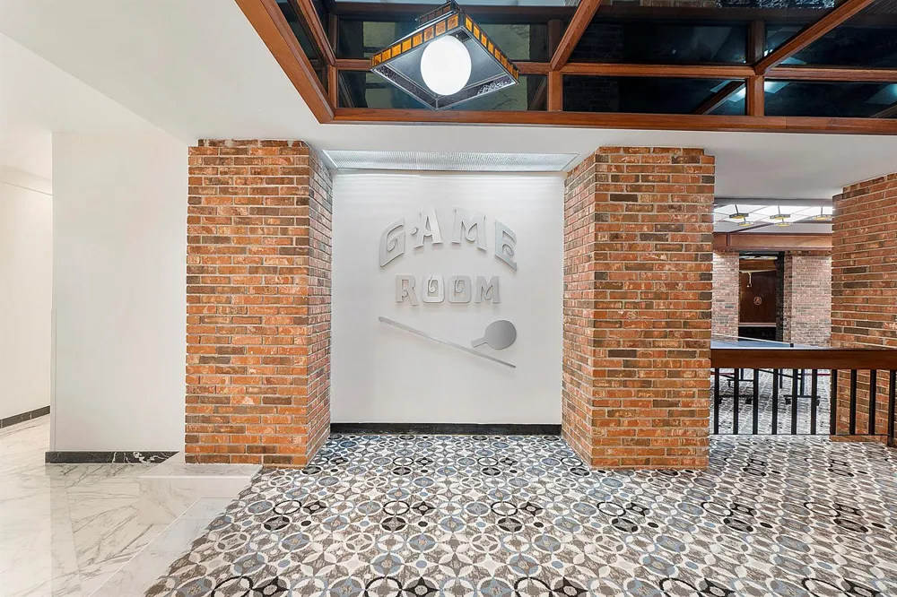 2751 S Ocean Drive #602s Hollywood, FL 33019
