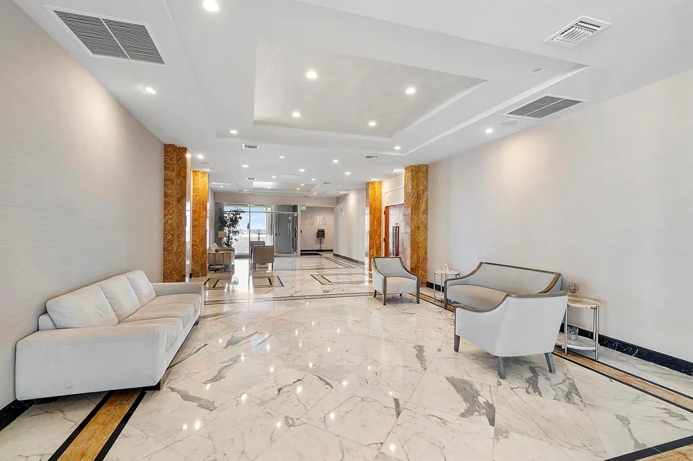 2751 S Ocean Drive #602s Hollywood, FL 33019
