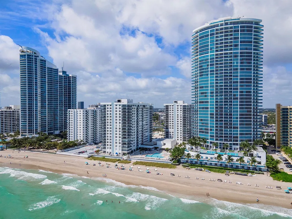 2751 S Ocean Drive #602s Hollywood, FL 33019
