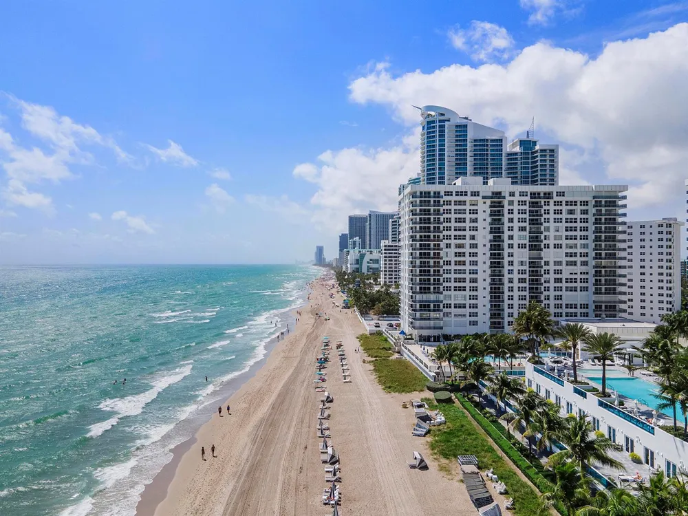 2751 S Ocean Drive #602s Hollywood, FL 33019