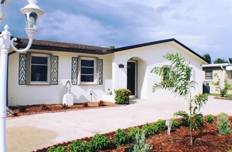 11441 NW 29th Manor