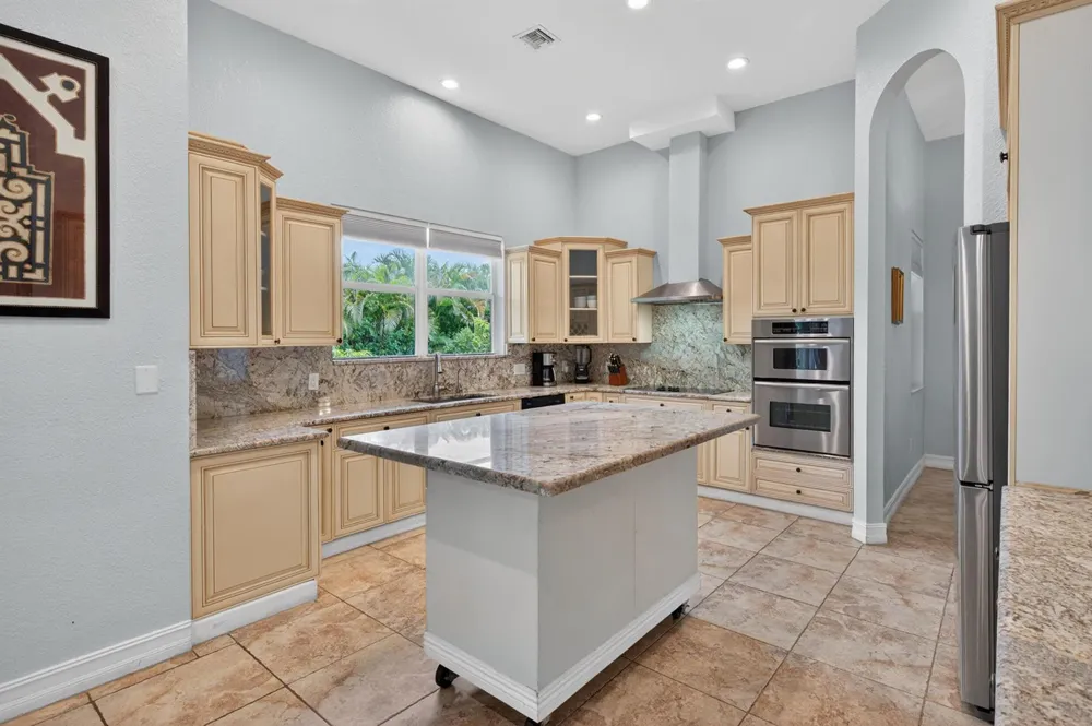 16541 SW 62nd Street Southwest Ranches, FL 33331