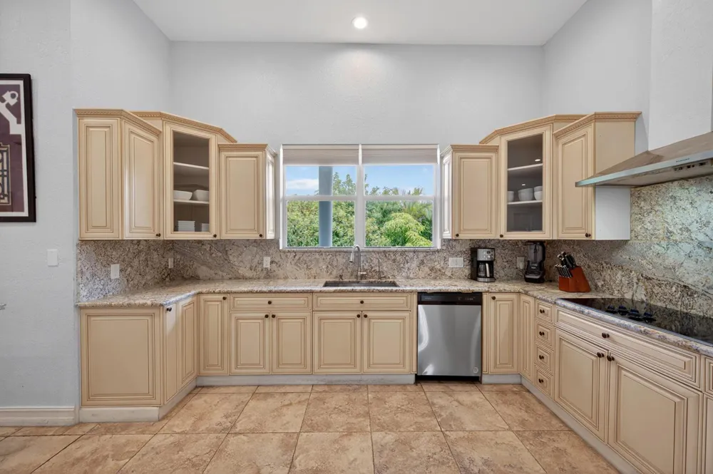 16541 SW 62nd Street Southwest Ranches, FL 33331