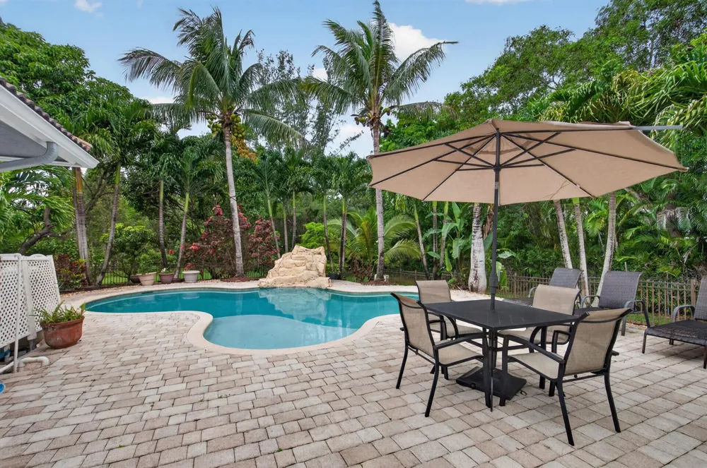 16541 SW 62nd Street Southwest Ranches, FL 33331