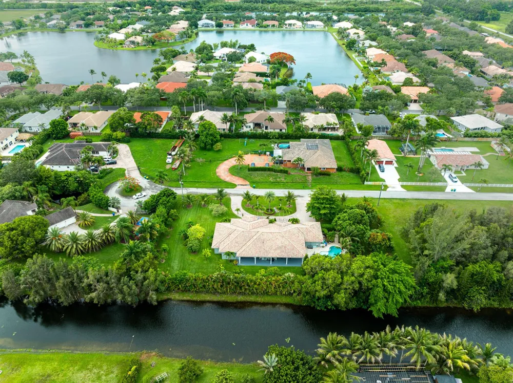 16541 SW 62nd Street Southwest Ranches, FL 33331