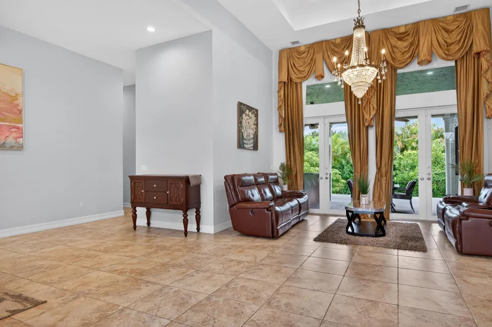 16541 SW 62nd Street Southwest Ranches, FL 33331