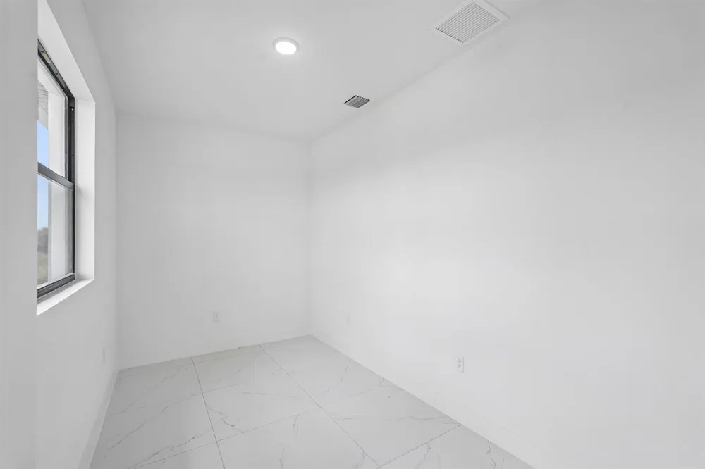 9035 W Broad Circle 
