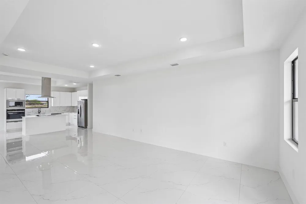 9035 W Broad Circle 