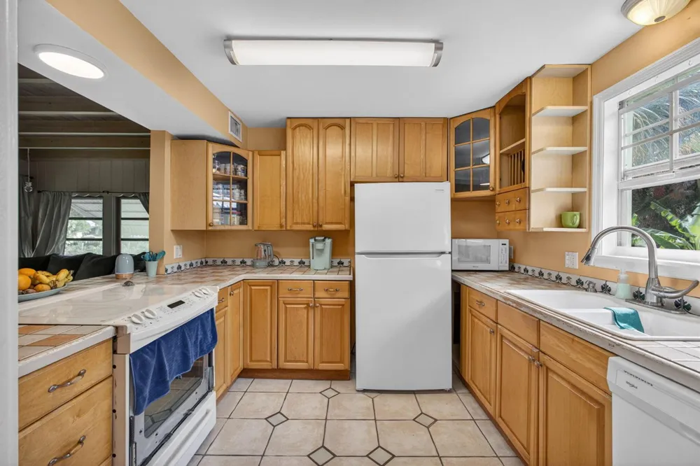 502 49th Street West Palm Beach, FL 33407