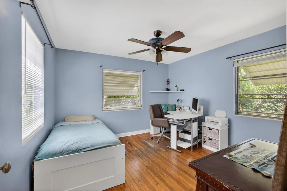 502 49th Street West Palm Beach, FL 33407