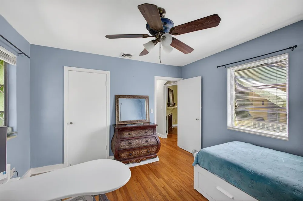 502 49th Street West Palm Beach, FL 33407