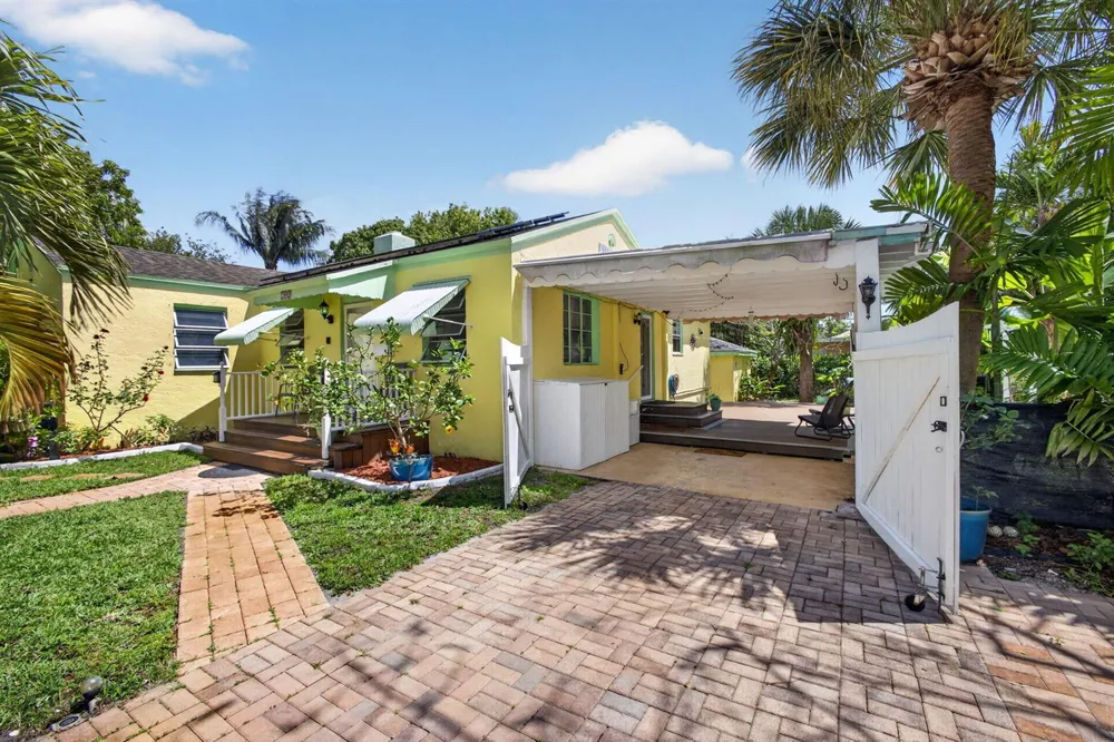 502 49th Street West Palm Beach, FL 33407