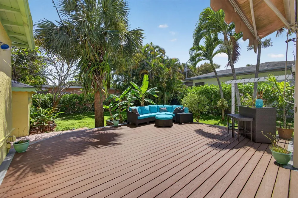 502 49th Street West Palm Beach, FL 33407