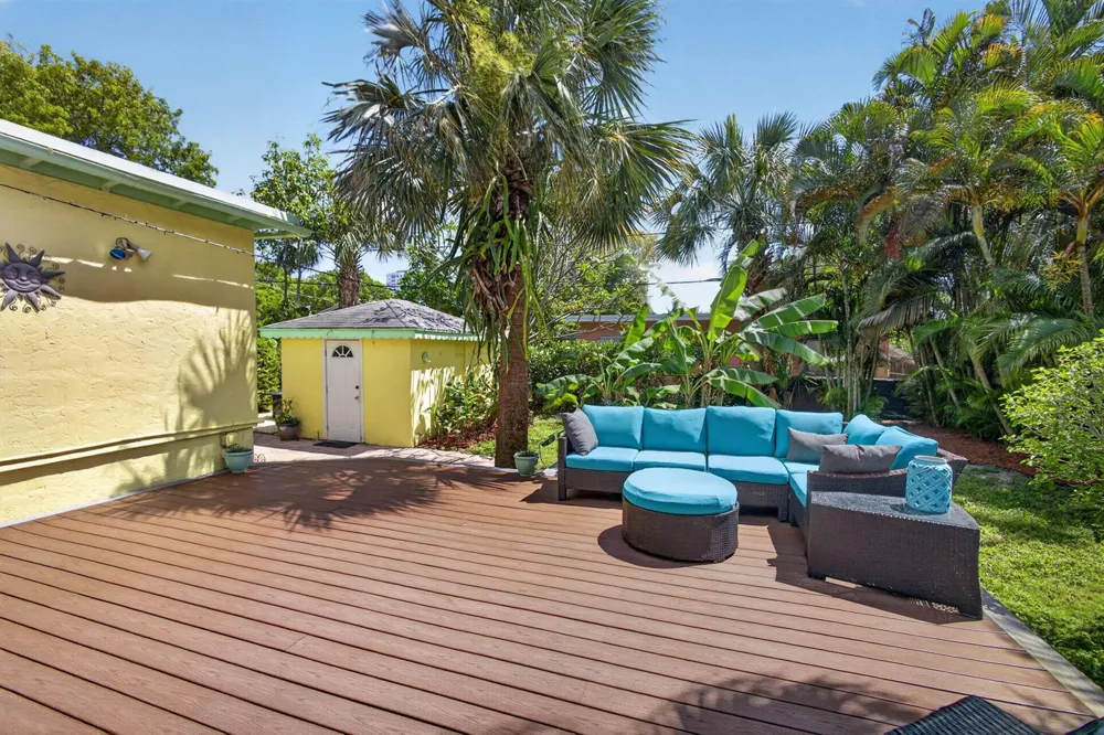 502 49th Street West Palm Beach, FL 33407