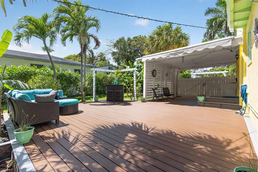 502 49th Street West Palm Beach, FL 33407