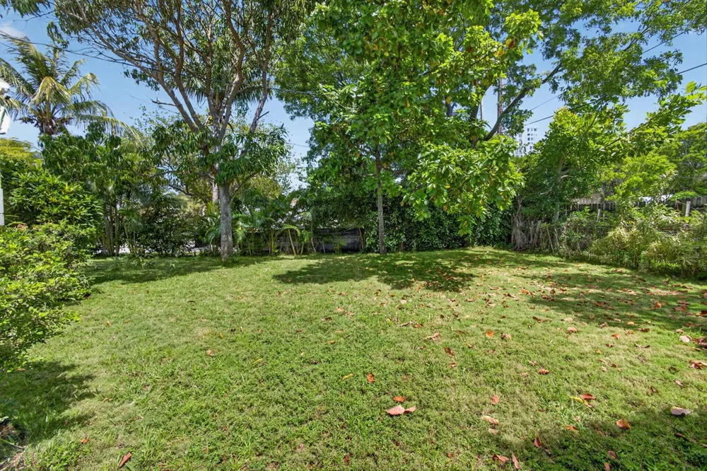 502 49th Street West Palm Beach, FL 33407