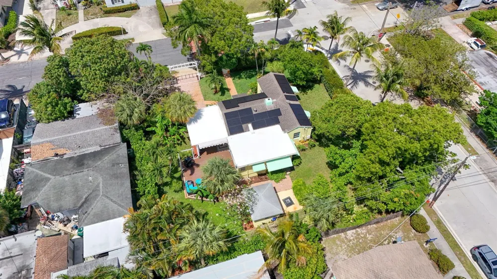 502 49th Street West Palm Beach, FL 33407