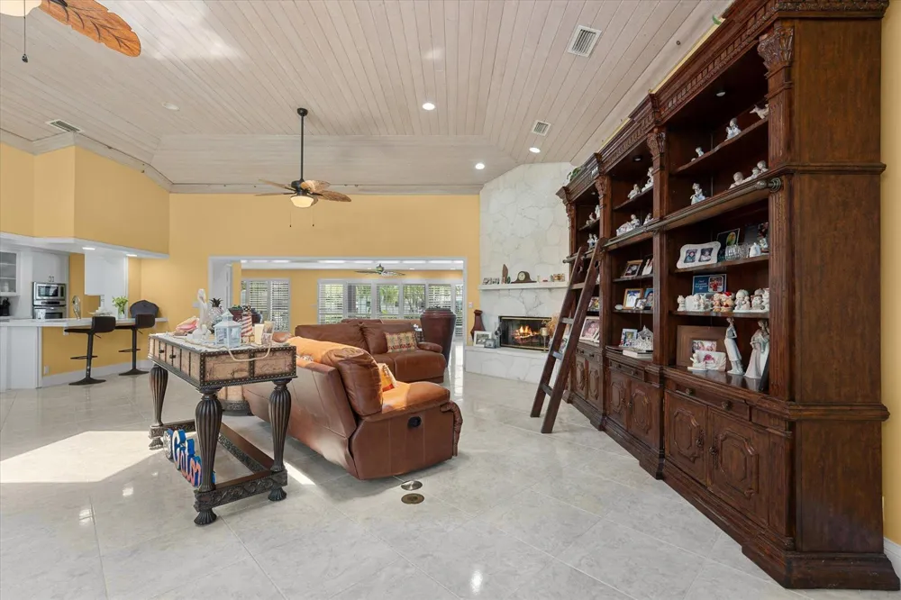 2141 NE 29th Street Lighthouse Point, FL 33064