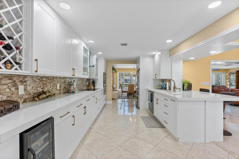 2141 NE 29th Street Lighthouse Point, FL 33064