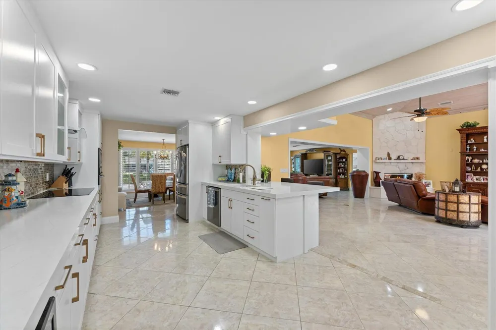 2141 NE 29th Street Lighthouse Point, FL 33064