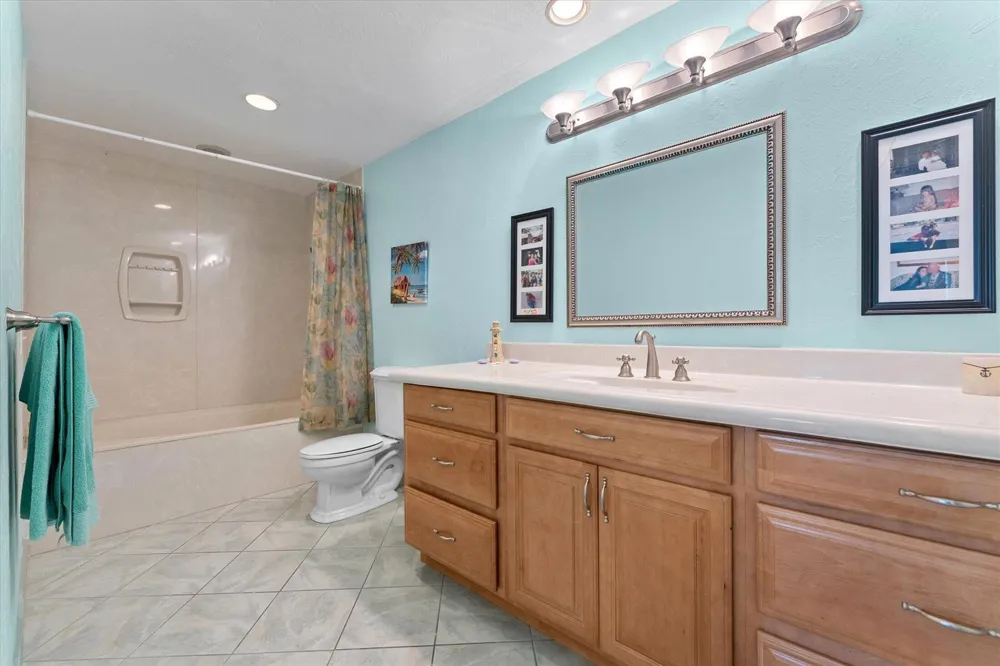 2141 NE 29th Street Lighthouse Point, FL 33064