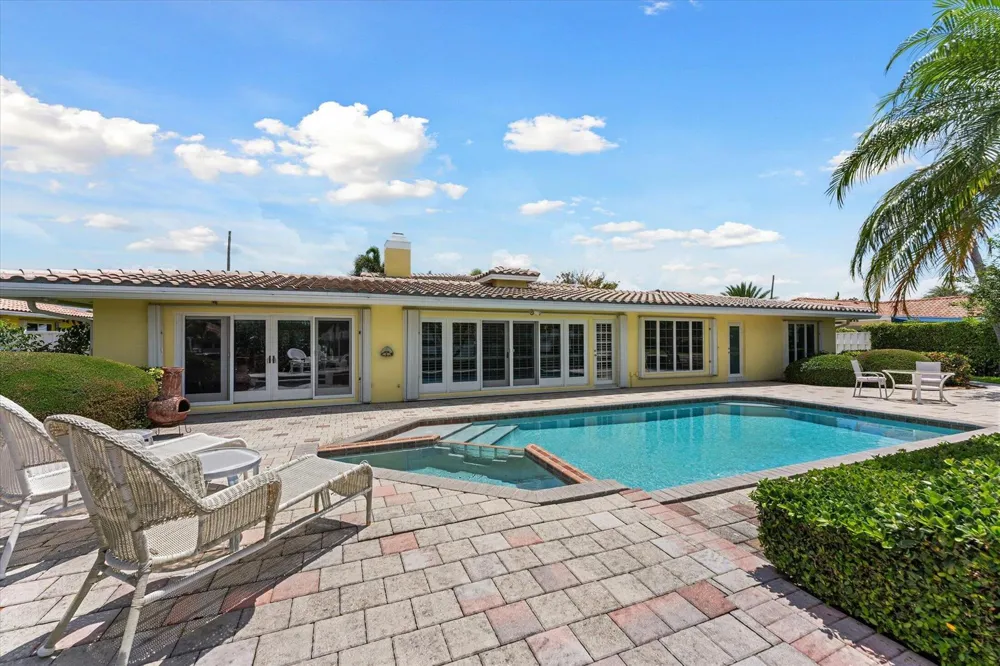 2141 NE 29th Street Lighthouse Point, FL 33064