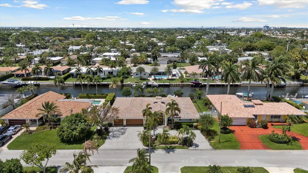 2141 NE 29th Street Lighthouse Point, FL 33064