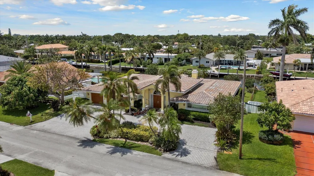 2141 NE 29th Street Lighthouse Point, FL 33064