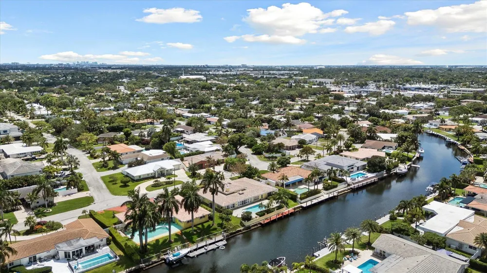 2141 NE 29th Street Lighthouse Point, FL 33064
