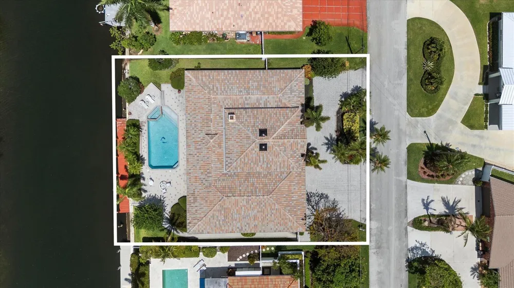 2141 NE 29th Street Lighthouse Point, FL 33064