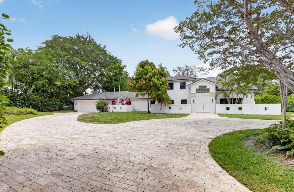 8044 Twin Lake Drive Boca Raton, FL 33496