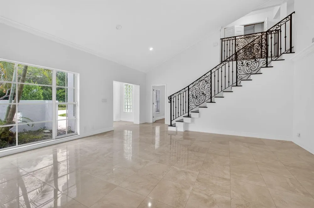 8044 Twin Lake Drive Boca Raton, FL 33496