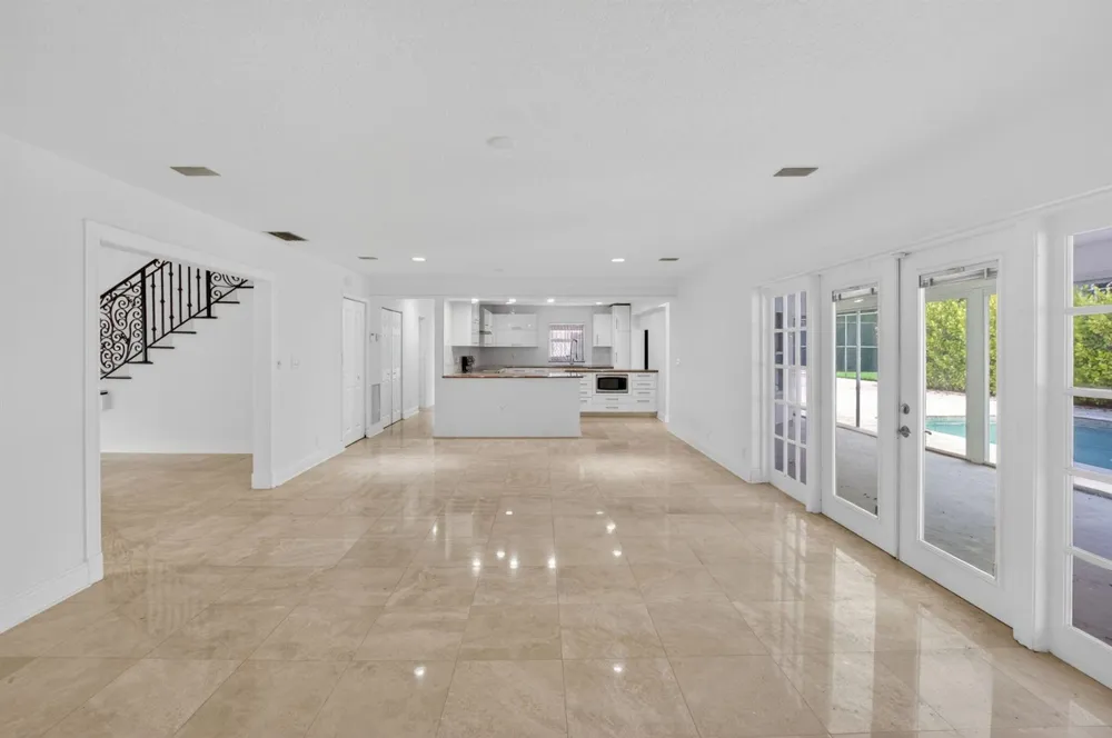 8044 Twin Lake Drive Boca Raton, FL 33496