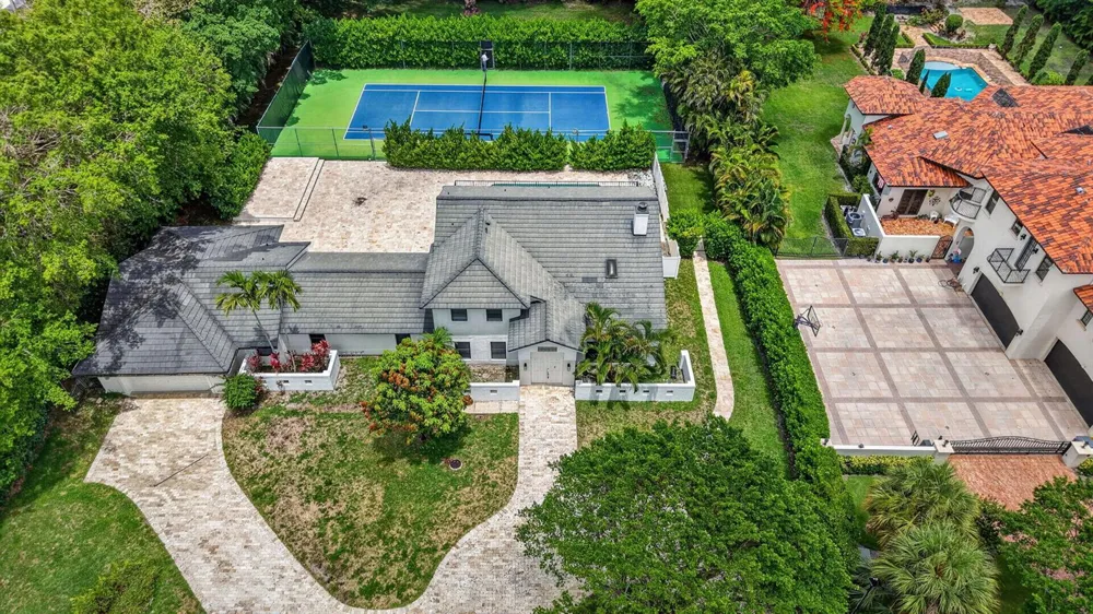 8044 Twin Lake Drive Boca Raton, FL 33496