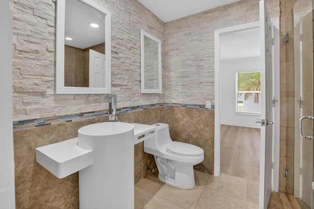 8044 Twin Lake Drive Boca Raton, FL 33496