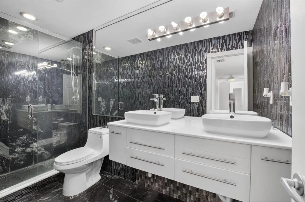 8044 Twin Lake Drive Boca Raton, FL 33496