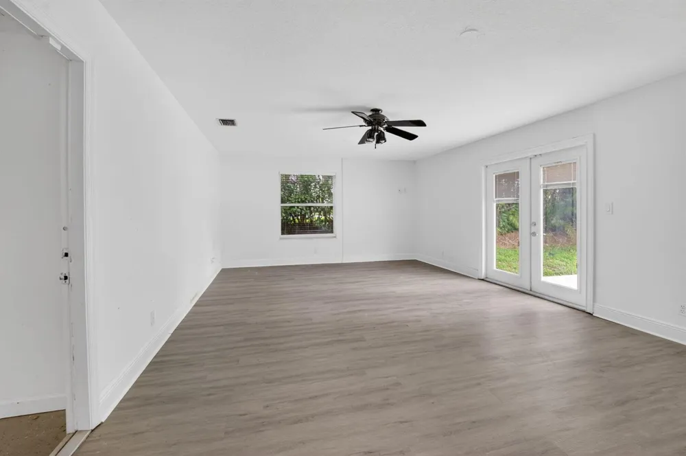 8044 Twin Lake Drive Boca Raton, FL 33496