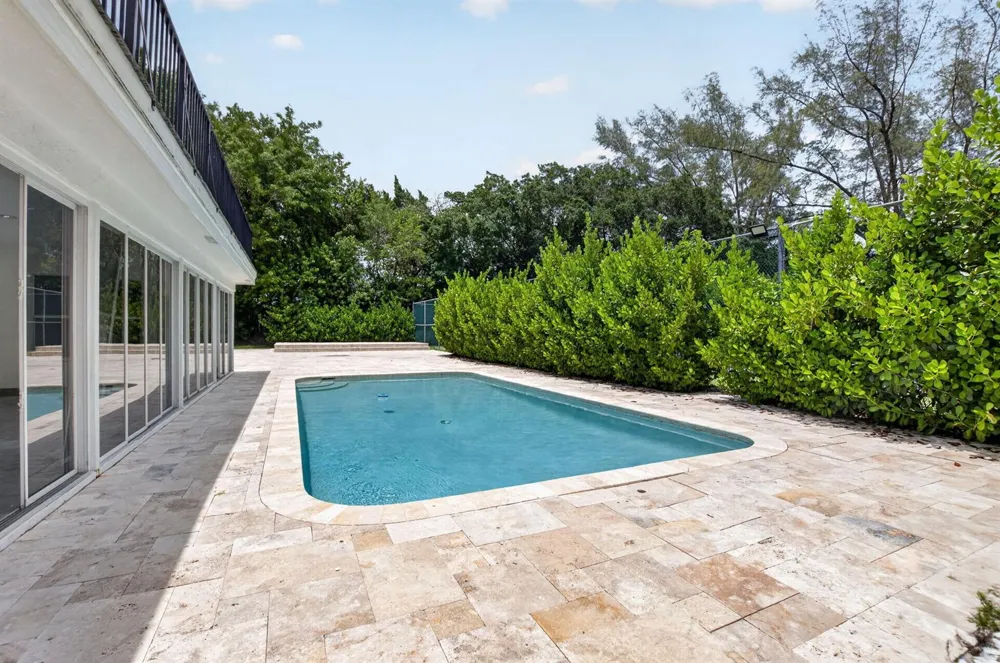 8044 Twin Lake Drive Boca Raton, FL 33496