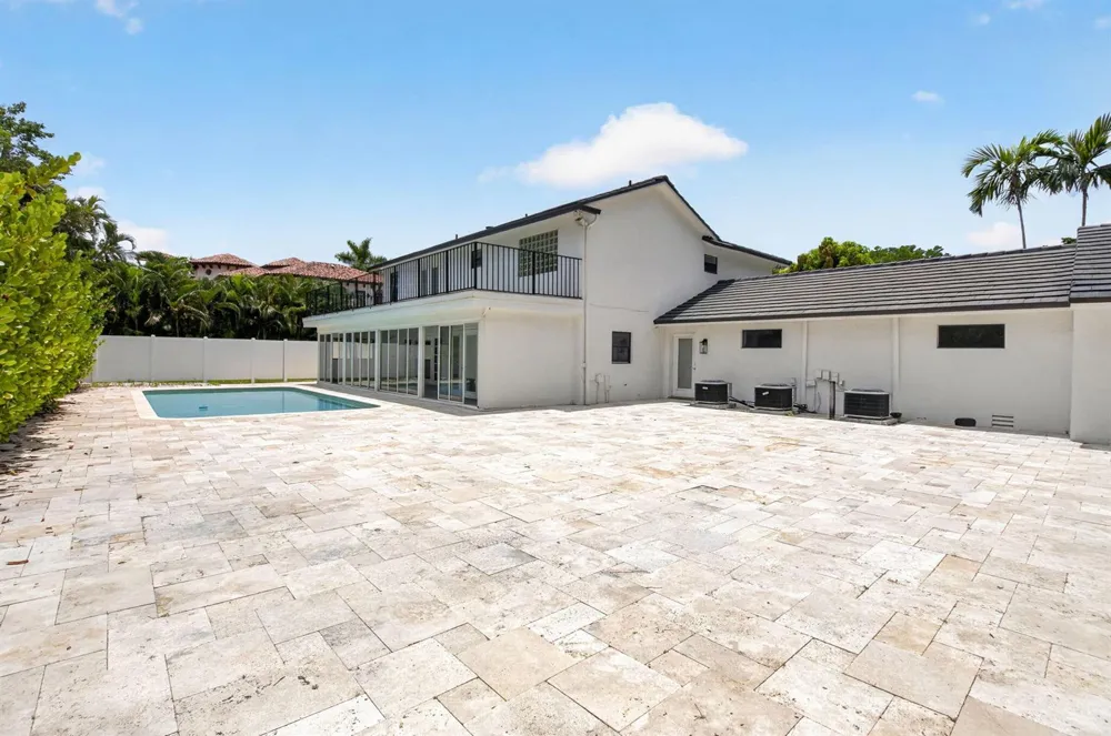 8044 Twin Lake Drive Boca Raton, FL 33496