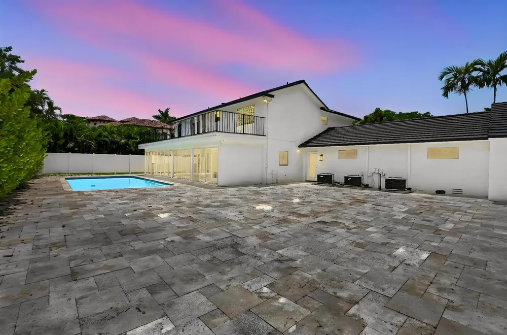 8044 Twin Lake Drive Boca Raton, FL 33496
